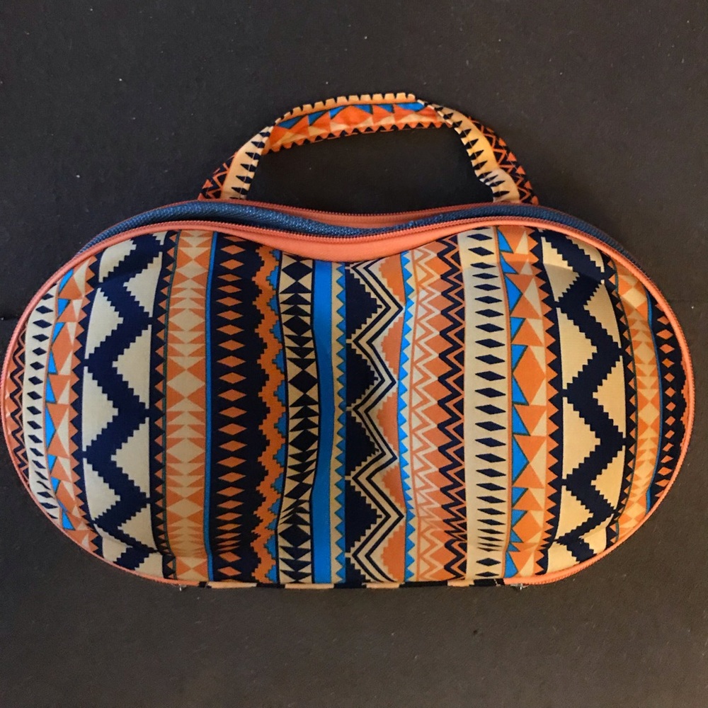 Travel bra keeper/case
